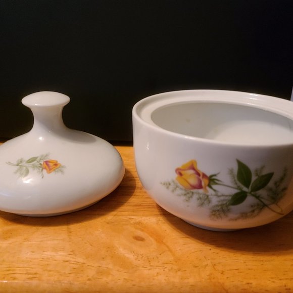 VINTAGE PORCELAIN KAHLA ROSE SUGAR BOWL MADE IN GERMAN DEMOCRATIC REPUBLIC - Picture 4 of 7